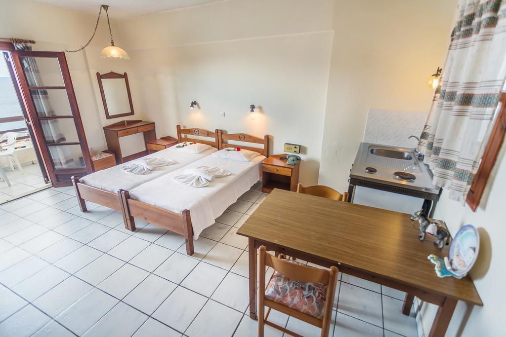 Yiannis Ηotel Foinikion Ngoại thất bức ảnh